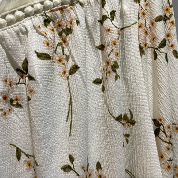 Melloday Cream + White Floral Blouse Top Women’s Size 1X Semi-Sheer Flowy - Picture 4 of 9